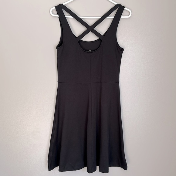 H&M Cross Back Skater Dress - Picture 3 of 4